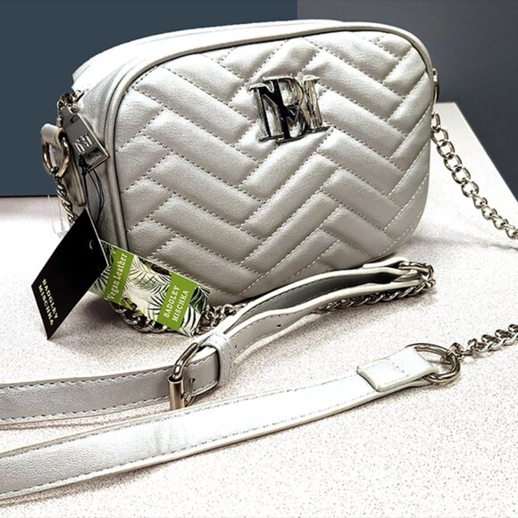 Badgley Mischka Silver Crossbody Bag NWT - Picture 1 of 6